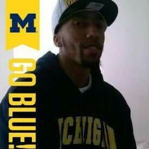 Meet your Posher, Devonte